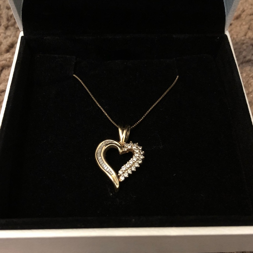 Gold Kay Jewlers Heart Necklace